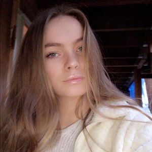 Meet your Posher, Lily